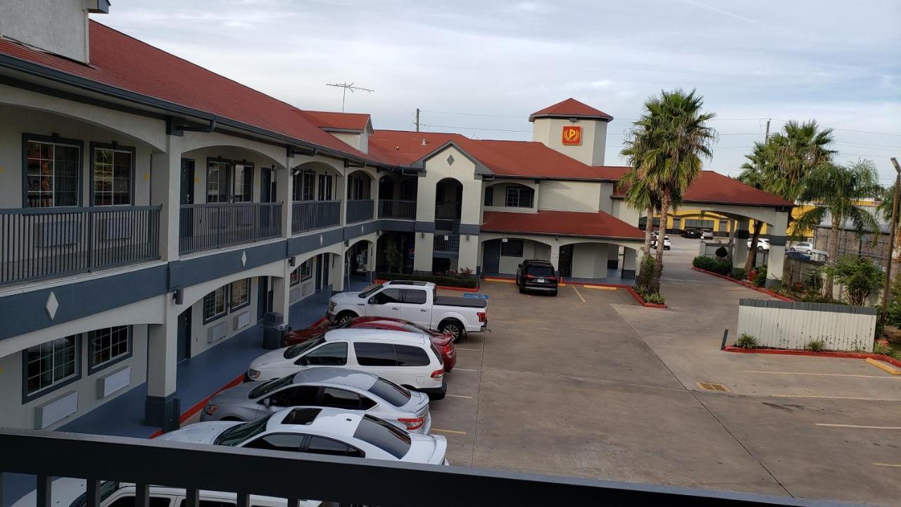 Palace Inn Addicks Exterior foto